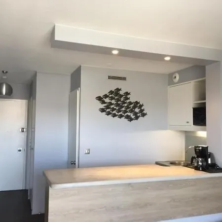 Victoria Surf 703 : Moderne En Centre Ville Avec Piscine Apartment
