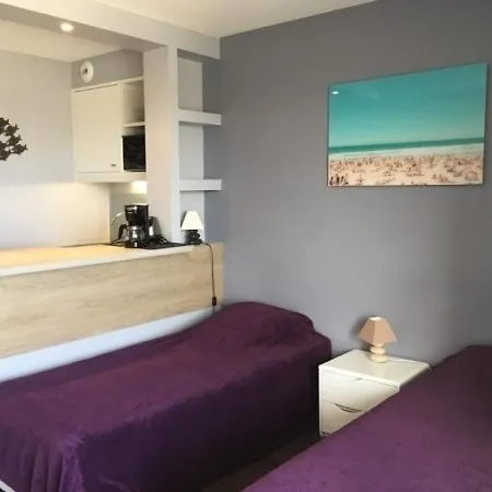 Apartment Victoria Surf 703 : Moderne En Centre Ville Avec Piscine