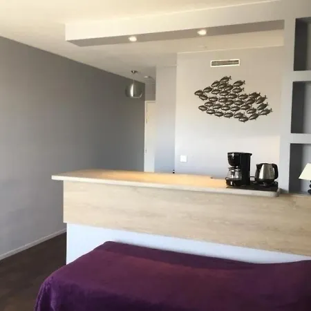 Victoria Surf 703 : Moderne En Centre Ville Avec Piscine Apartment